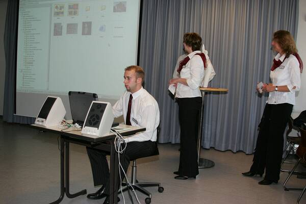 Fachschule, Webprojekte, Pr�sentation,Dietrich Bonhoeffer Berufskolleg, DBB,  2005